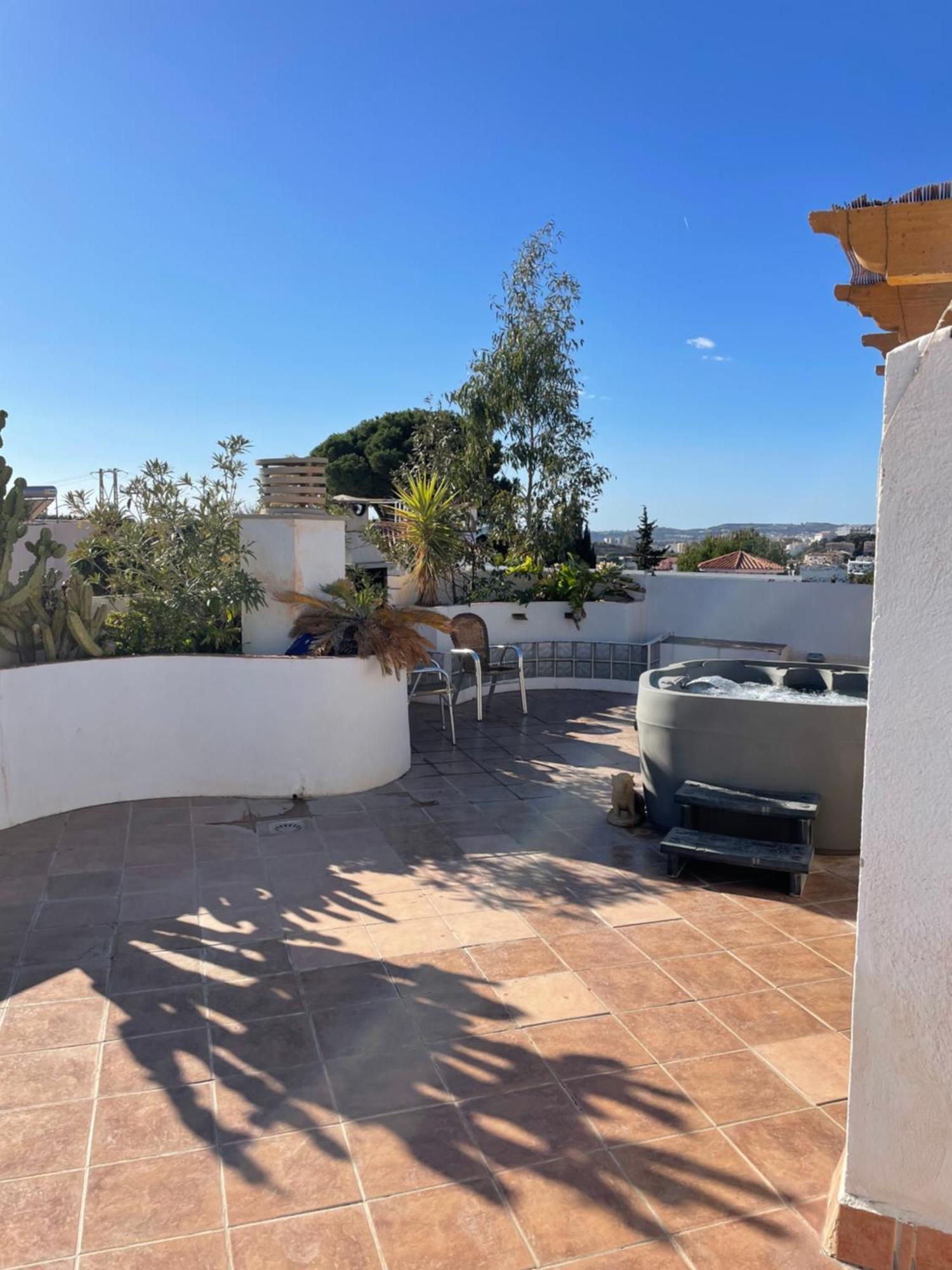 Penthouse With Private Roof Terrace And Jacuzzi Daire Fuengirola Dış mekan fotoğraf
