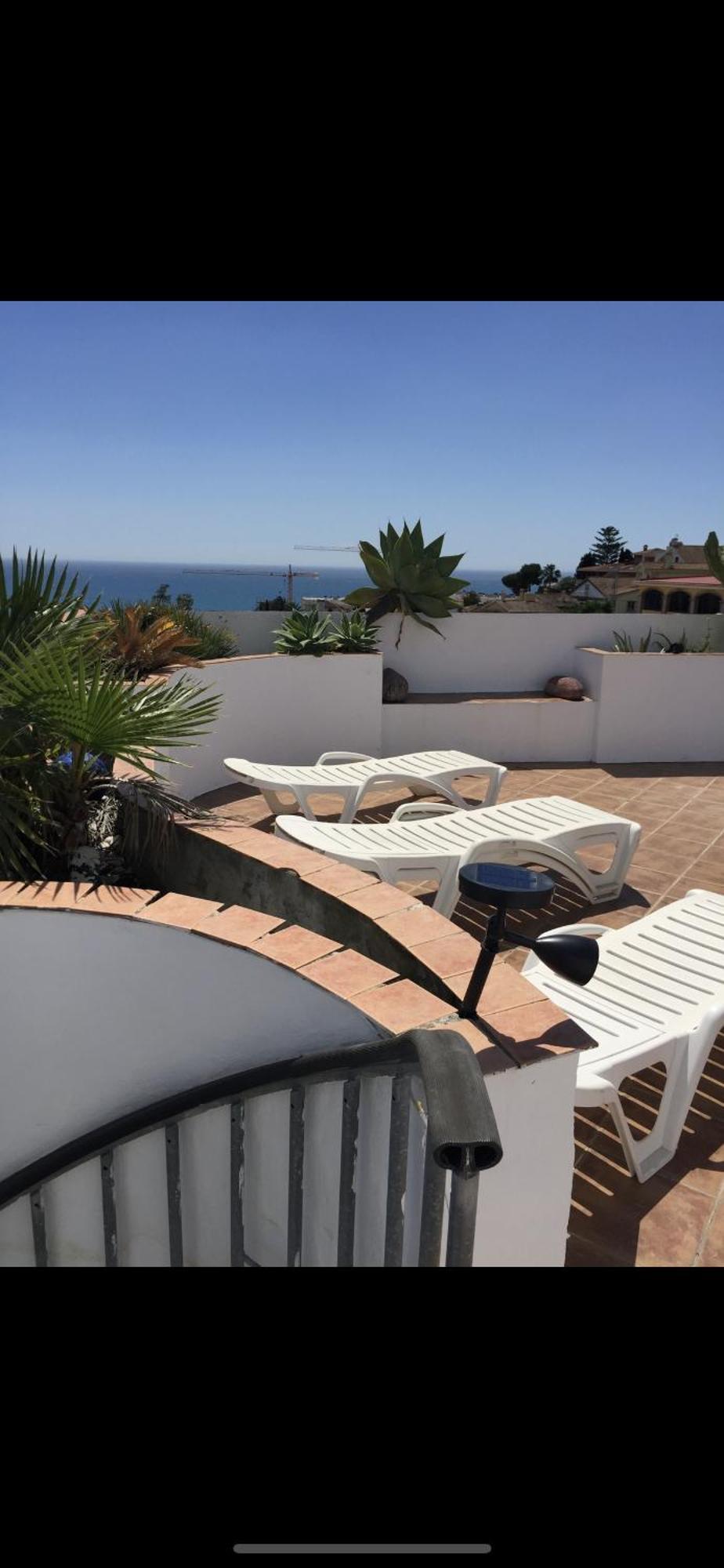 Penthouse With Private Roof Terrace And Jacuzzi Daire Fuengirola Dış mekan fotoğraf